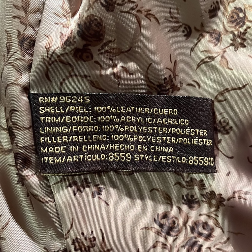 Light tan leather jacket. Excellent condition, never worn! - Picture 6 of 6